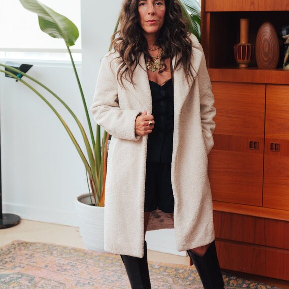 Club Monaco Boucle Teddy Coat - Picture 4 of 6